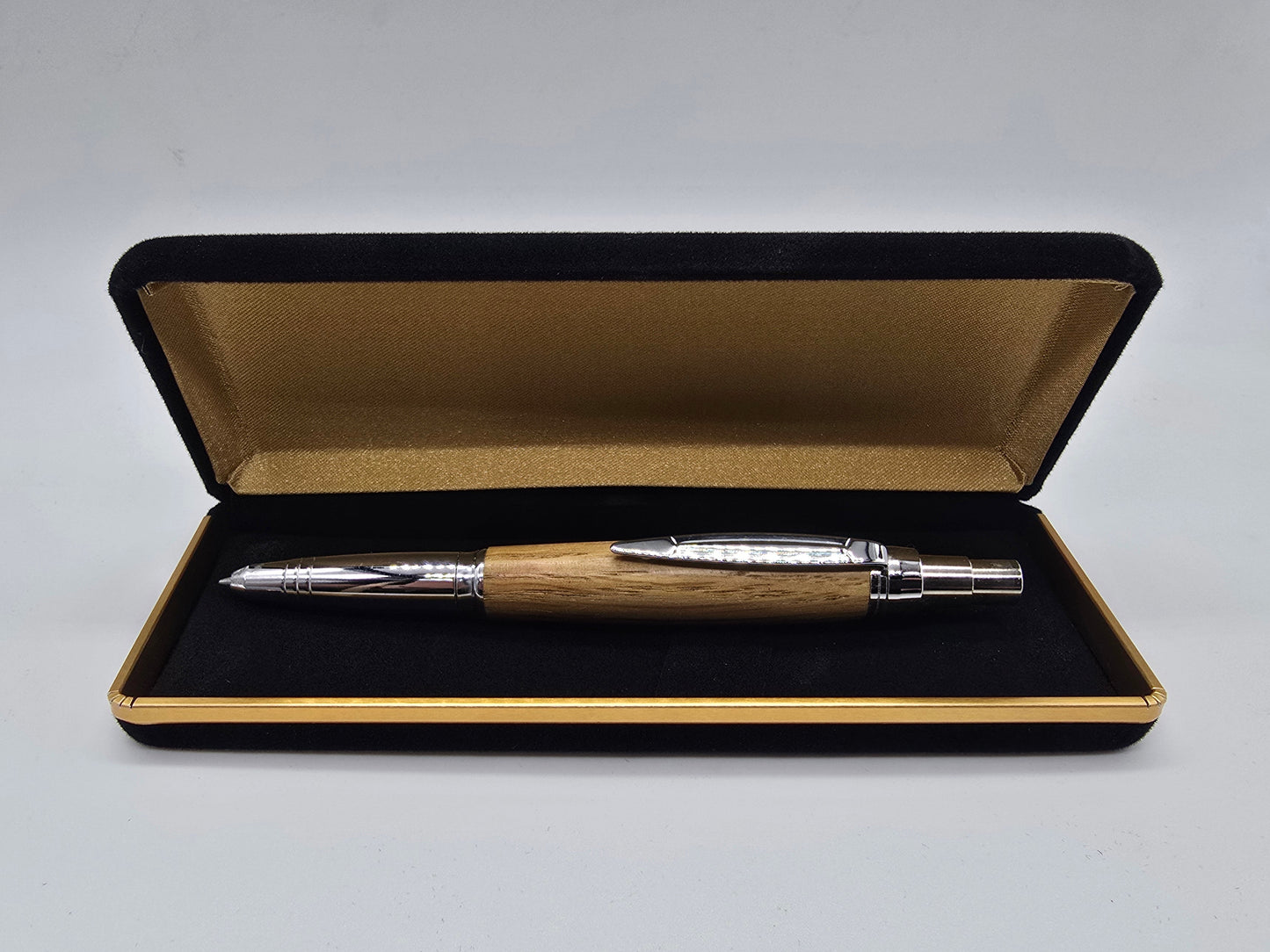 Pen box to replace the standard Card type. - DevonPens