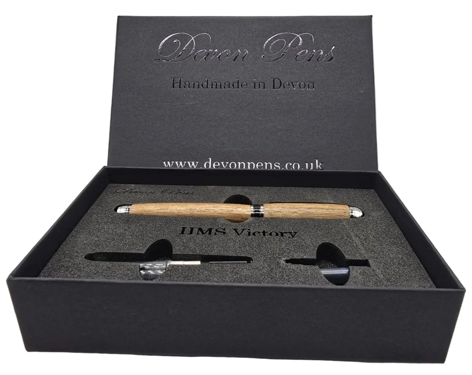 HMS Victory Teak Fountain pen - Black titanium 