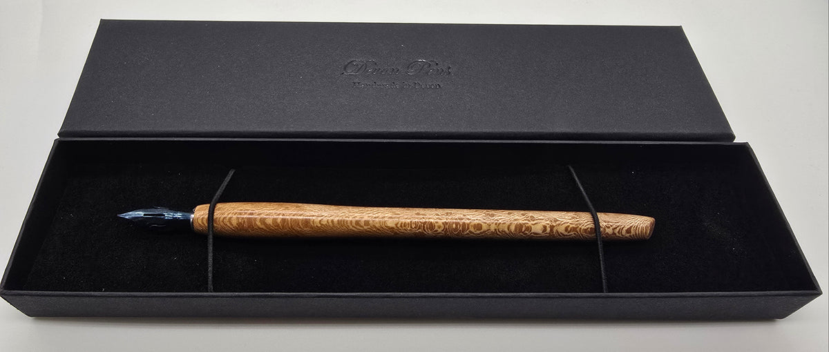 Dip pen in Lacewood from Powderham Castle - DevonPens