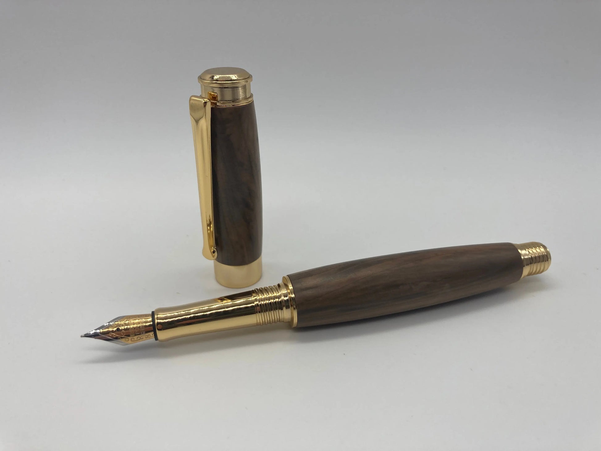 Ancient English Bog Yew Fountain Pen – DevonPens