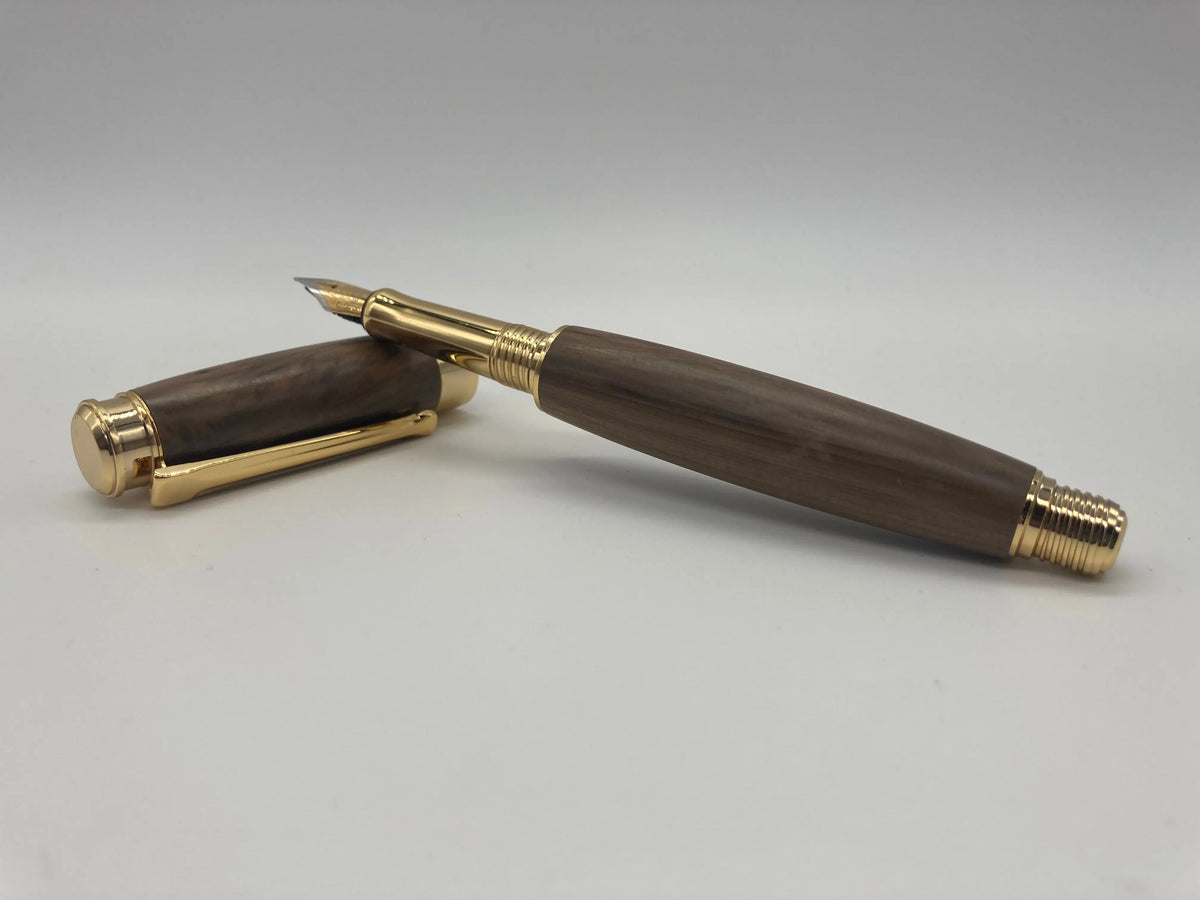 English gift - Fountain pen - in Ancient English Bog Yew - DevonPens