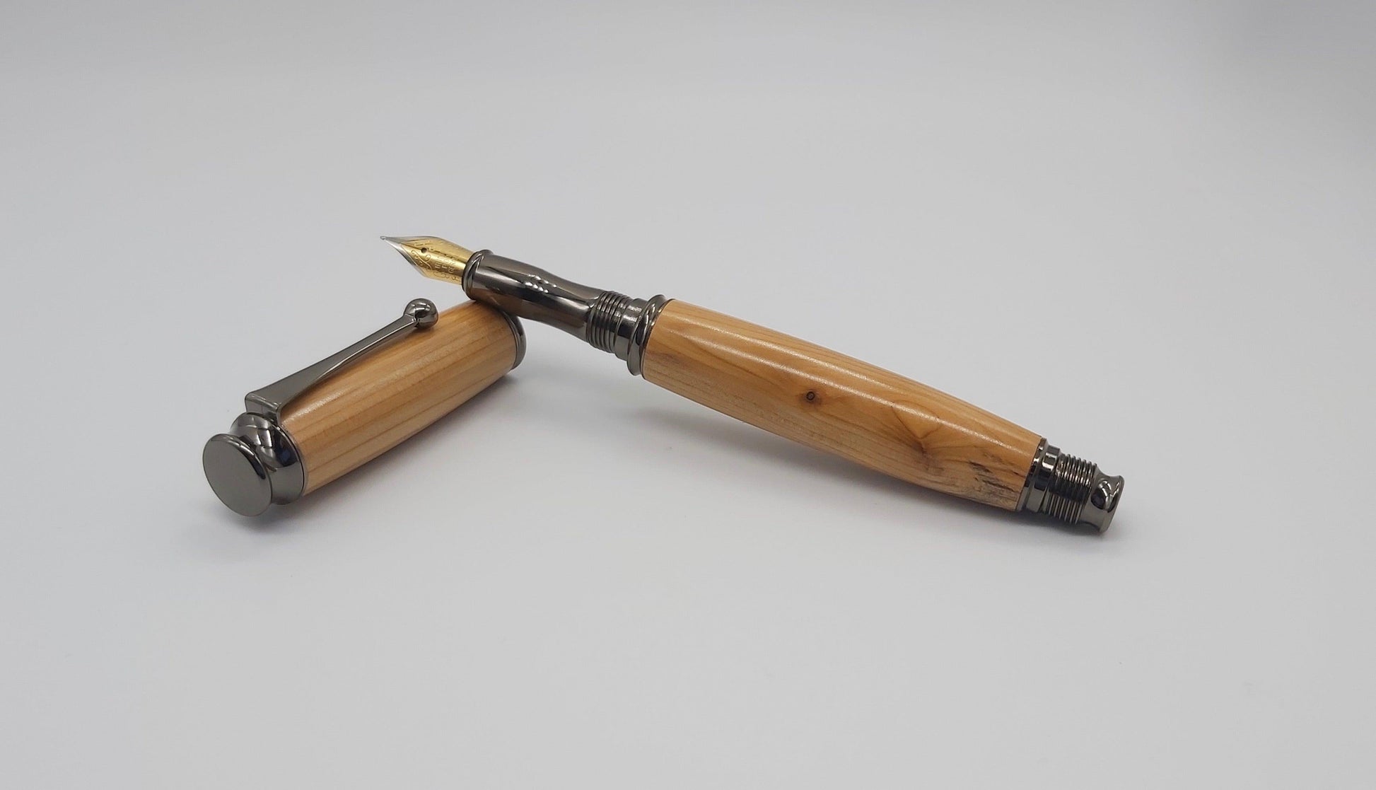 Fountain pen in Yew from National trust property Stourhead DevonPens