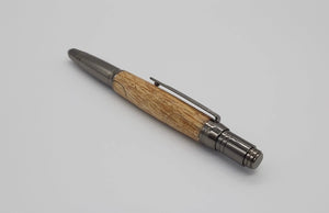 Ballpoint pen in Cornish Red Oak DevonPens