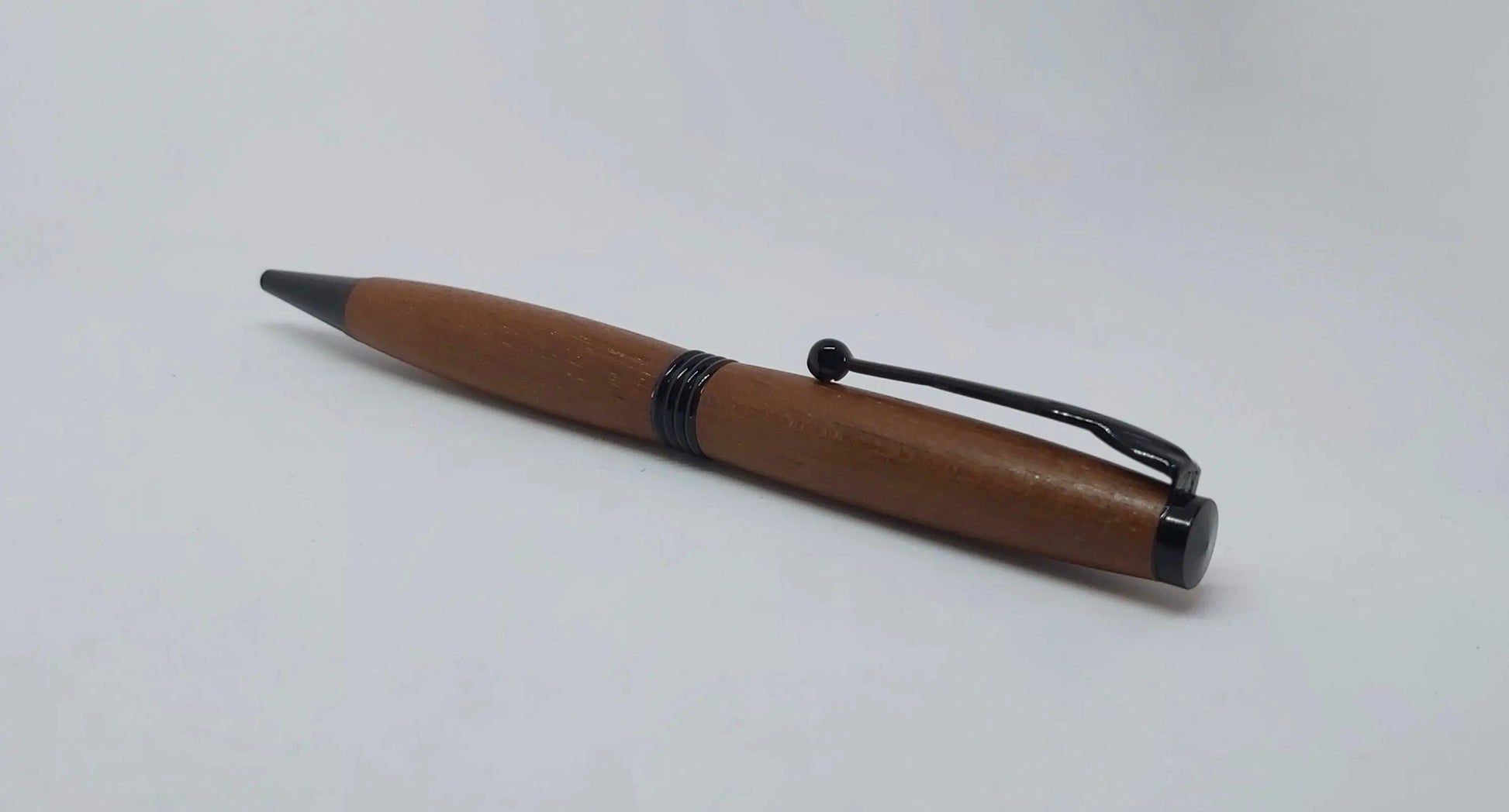 Ballpoint pen in Cuban Mahogany DevonPens